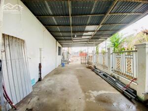 Cho thuê nhà 150m2 hẻm đường Nguyễn Văn Cừ