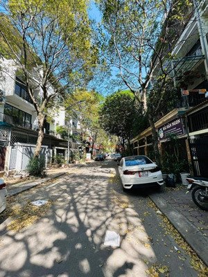 bán nhà lk khu nhà ở cbnv vptwđ xuân phương - 61m - 20.8 tỷ