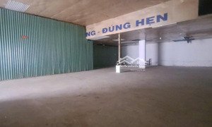 kho đẹp diện tích 200m2 cần cho thuê gấp ở nguyễn bình có pccc