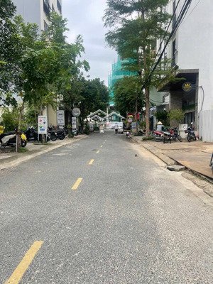 bán lô góc 2mt đường nguyễn văn bổng - gần chợ cẩm lệ - khuê trung- đà nẵng
