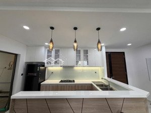 cho thuê căn hộ midtown m5 135m2 căn góc view sông & công viên giá 55 triệu/tháng