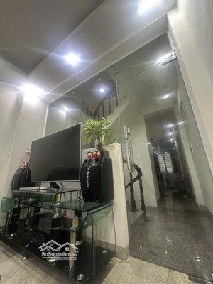bán nhà phố hoàng ngân, ô tô đỗ cửa, 52m² 4 tầng, giá 13.2 tỷ