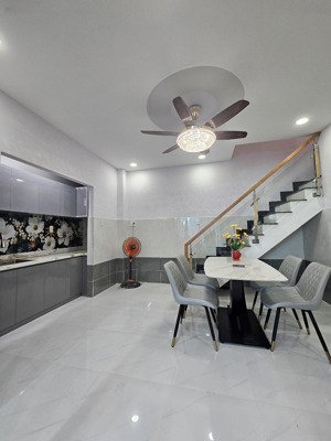 bán nhà gần đường bình đông phường phú định (q8 cũ) - gần hẻm ô tô - 3 tầng - giá 4.x tỷ