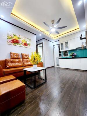 Bán chung cư đường Yên Lãng, Đống Đa, nhà đẹp full nội thất, ban công thoáng, gần phố