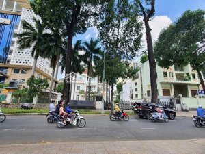 bán nhà 161 pasteur - dt: 36x80m = 3032,3m2 đất ở - ctxd 4 hầm + 22 tầng - giá 2.300 tỷ