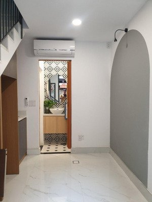 chỉ hơn 3 tỷ || hẻm ô tô hòa hảo q10 || nhà mới 100% ở liền, 30m2 sd