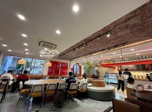 nhà siêu đẹp mới xây mặt tiền đường hòa hưng gần cách mạng tháng 8 quận 10