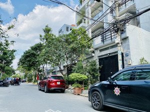 cho thuê mhaf phố 4 tàng kdc nam long quận 7: dt: 4 x 20m, giá 16 tỷ