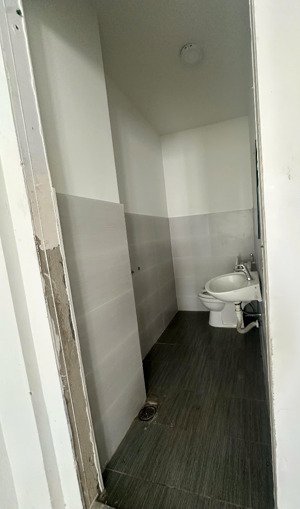 cho thuê nhà nguyên căn mặt tiền