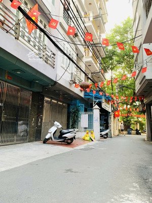 bán nhà riêng trung kính lớn-cầu giấy dt 81m2 mặt tiền trên 5m ngõ thông ô tô tránh dừng đỗ