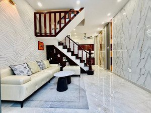 bán nhà sổ hồng riêng hàng hiếm tại thạnh lộc 15, 3,78 tỷ, 31m2, 4pn, 3wc, q12, hcm