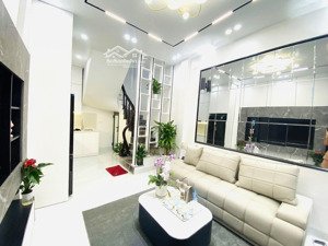 phải thật nhanh mới kịp - siêu hiếm nhà 5 tầng mới đẹp chắc chắn phố hồng mai -full nội thất xịn sò