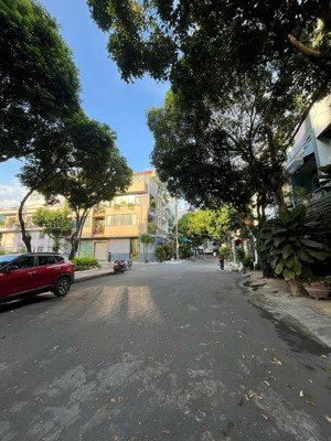 bán nhà bình thạnh - mặt tiền cư xá nguyên hồng đường 12m đối diện công viên 5 tầng (4x17) 12.8 tỷ