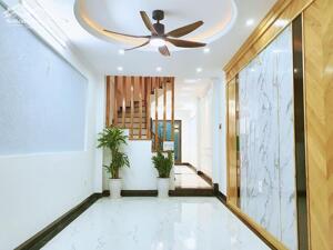 BÁN NHÀ MỚI 5 TẦNG 3 PHÒNG NGỦ, HAI MẶT THOÁNG, RẤT GẦN PHỐ TÂY TRÀ – HOÀNG MAI.