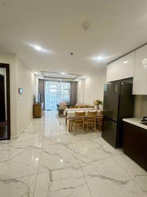 bán căn hộ s1 sunshine sky city q7 , 2pn 73m2 , tầng cao . giá tốt nhất thị trường : 5,6 tỷ .