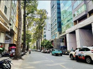 bán gấp nhà phân lô oto tránh ba đình thông đội cấn 54m 5 tầng nhỉnh 19 tỷ ô chờ thang máy kd