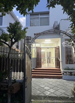 cho thuê biệt thự song lập 2500$ - 200m2 - 1 trệt 2l mỹ hào phú mỹ hưng