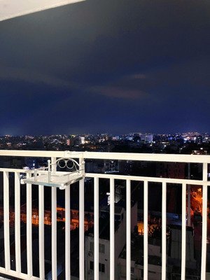 quá hotttcho thuê căn hộ cc babylon. dt: 54m2, 1pn, 1wc. giá: 8tr/tháng lh:0779072306