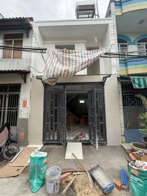 chủ cần bán gấp nhà mã lò, 3ty5 thương lượng 40m2, 2pn, 2wc, đẹp, nhà xây mới 100%