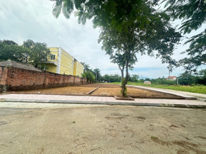 chính chủ bán đất tđc vai réo phú cát . 100m2 tài chính hơn 4 tỷ giá rẻ đẹp