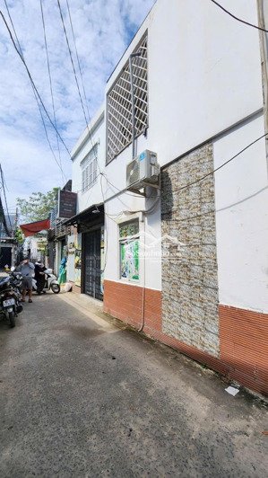 nhà lầu hẻm thông đường số 6 cân nhơn hoà sát vạn phúc city, sổ hồng, kinh doanh tốt