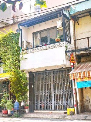 15m2 - nhỉnh 2 tỷ mặt tiền tân phú kế hiền vương - dòng tiền ổn định