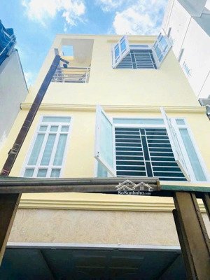 bán nhà 3tấm mới 95% lạc long quân quận 11 ngay đầm sen - lê đại hành