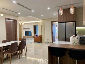 bán căn hộ tòa l4 dt 107m2, đầy đủ nội thất 03pn bc hướng nam giá bán 10 tỷ. lh e hường 