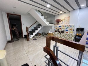 bán nhà 40m2 chợ phạm văn bạch p15 tân bình
