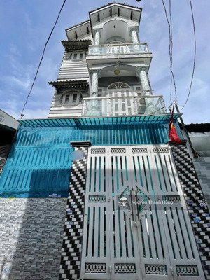 bán nhà 4 tầng đúc hẻm xe hơi thông 1 trục trương thị hoa q12 giá rẻ 5,59 tỷ
diện tích 55m2 (5x11)