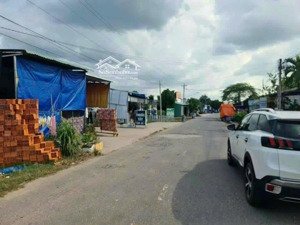 bán đất an tây, bến cát mặt tiền kinh doanh gần chợ, 10x70m, 295 m2 thổ cư giá 6ty500