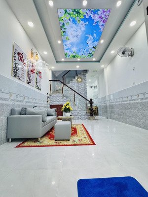 bán nhà 2 tầng không lộ giơi khong quy hoạch giá 5t2 tl