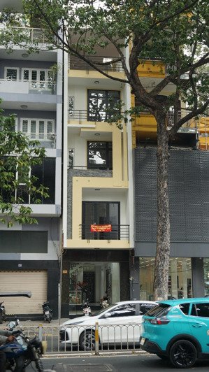 cho thue nhà chính chủ, nguyên căn, mặt tiền đường.