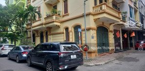 nhà 7 tầng phố víp cầu giấy - thiết kế hiện đại thông sàn lung linh,gần phố, ôt ô tránh - 22.9 tỷ