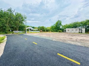 bán lô đất sẵn thổ cư ngay kcn, 200m2 giá 499tr