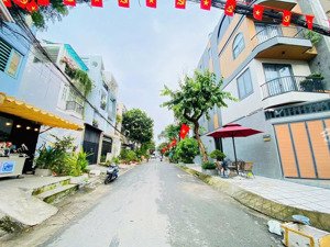 nhà đẹp 1 trệt 1 lầu, đường 12m có lề sát văn lang, p13 bình thạnh 4x20m