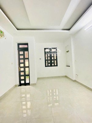 sốc nhiệt! nhà nguyễn văn cừ, quận 1 3,8m x 6,2m 4 tầng chỉ giá 6,1 tỷ