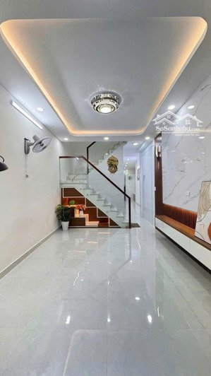 nhà cực đẹp (4x20m nở hậu 5.8m) ngay khu trung tâm đường lê đại hành