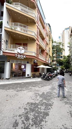 hot nhất cầu giấy, phân lô 3 oto tránh - dt 70m2 x 5t x mt 5m - vỉa hè, đường nhựa - nhỉnh 30 tỷ