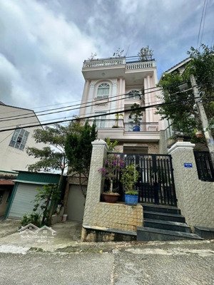 bán căn nhà 5 tầng, 4 pn, 97m2 mặt tiền ngô quyền 6m chỉ với 9.9 tỷ tl chính chủ