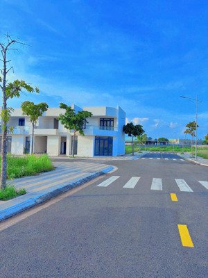 bán lô biệt thự 7x19 tại kdc đường 28, kcn hòa long full thổ cư, tiện ích đẳng cấp