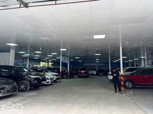 cho thuê showroom, slot chợ xe gần mỹ đình. vị trí đắc địa. dt 156m2 và 360m2