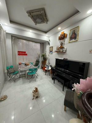 nhà đẹp khu vip 4 tầng 2 phòng ngủ vị trí đắc địa