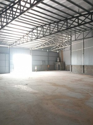 cho thuê kho xưởng đường đại lộ thăng long, hoài đức 1200m2 điện 3 pha đầy đủ giá 40k/m2/th