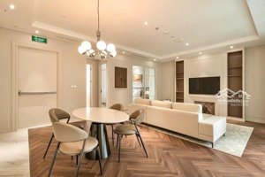 bán tòa nhà 10 tầng tại phố huế diện tích 293.3m, mặt tiền 8m, giá 700 tỷ vị trí kim cương