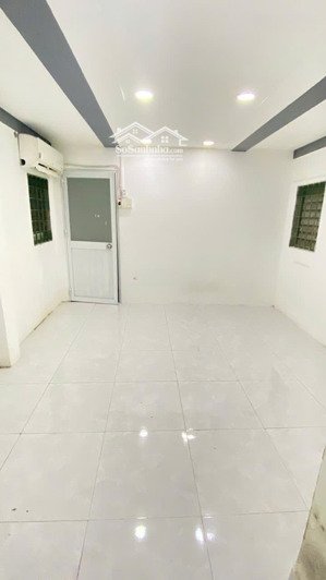 giảm mạnh 400tr, chỉ 2.99 tỷ, cn 18m2, 2 pn, 2wc, shr, hxh nguyễn chí thanh, quận 10, sát mt