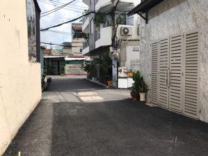 nhà đẹp hẻm nhựa xe tải thông - vị trí víp - thông số vàng lâm thị hố. shr thổ cư 100%