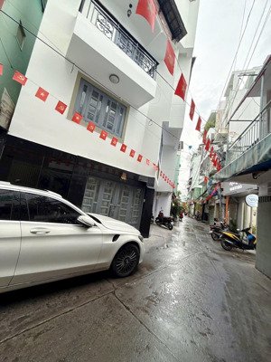 bán nhà hoà hưng 40m2 hẻm 2 xe hơi tránh, nhà cũ chính chủ một đời tiện xây mới giá 5,65 tỷ