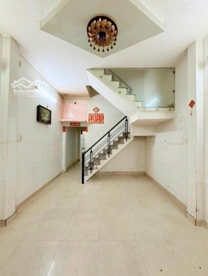 chỉ 5.x tỷ nhà giáp quận 11, 52m2, 3pn vào ở ngay