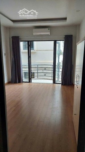 bán nhà riêng ngõ cầu giấy ô tô đỗ cửa, nhà xây đẹp.